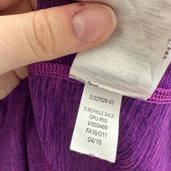 Old Navy Purple Cut Out Sleeveless Activewear Tank Top - Picture 5 of 6